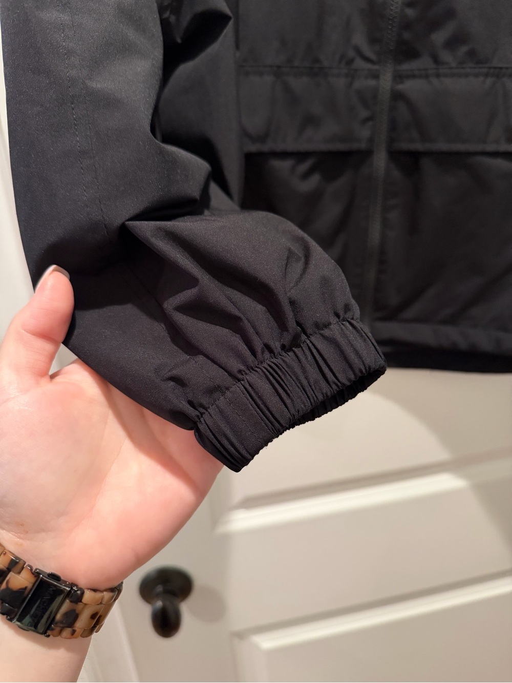 Cabelas Natural Reflections women’s Black Lightweight Hooded windbreaker Jacket - Picture 4 of 7